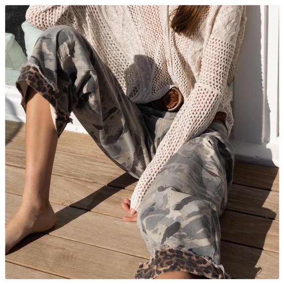 *RE-STOCK* The Original CAM-LEO Distressed Pants - Picture 11 of 16